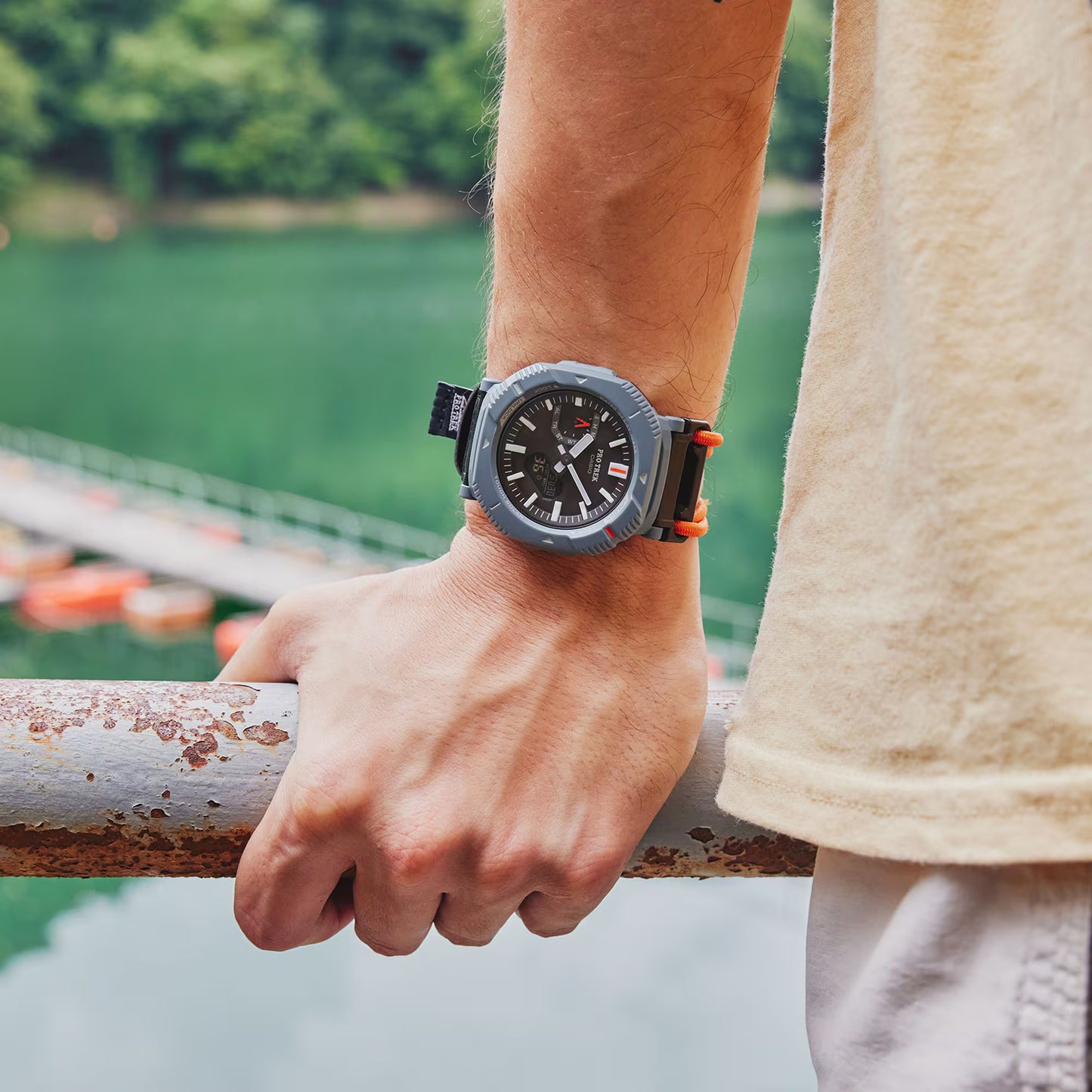 CASIO PRO TREK